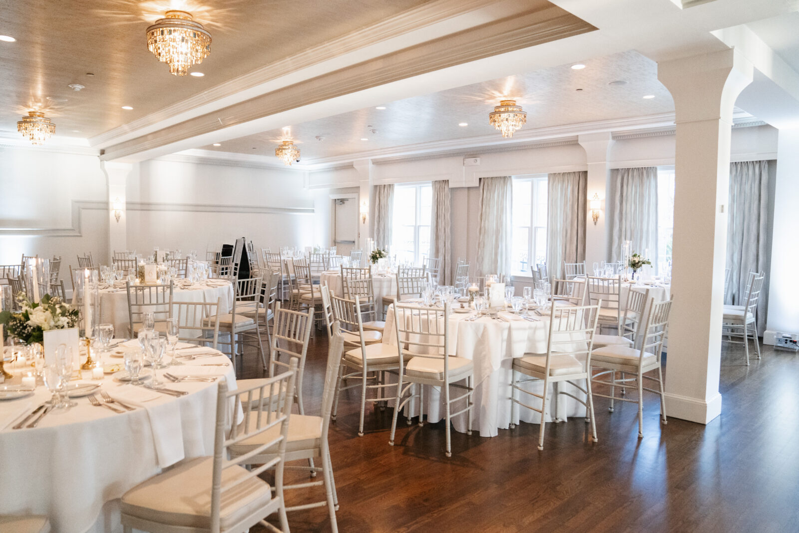 Saphire Estate in Sharon, MA Weddings. Best Wedding Venues in Massachusetts