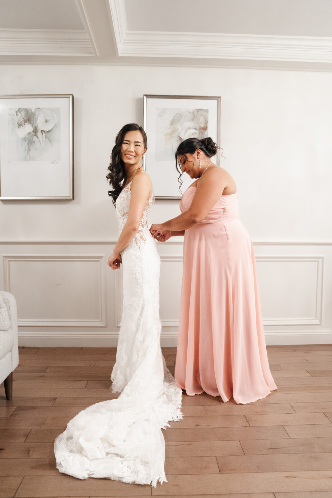 Grand View in Mendon Wedding, bride getting ready in bridal suite 