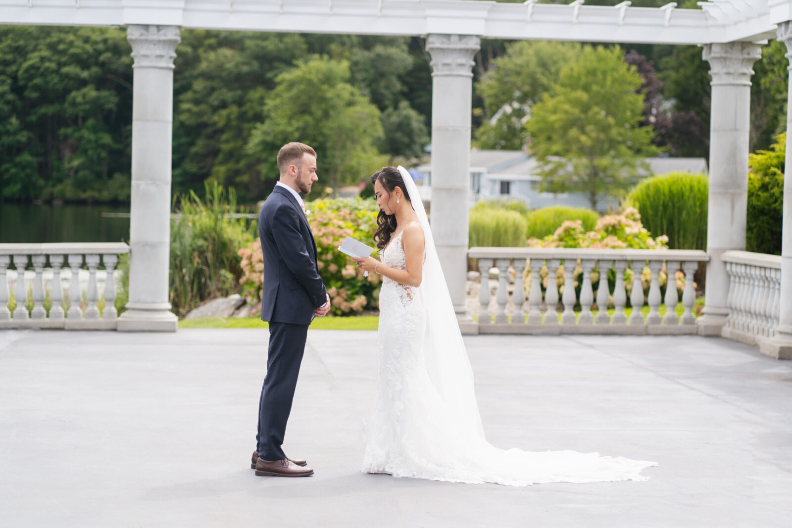 Grand View in Mendon Wedding, first look 