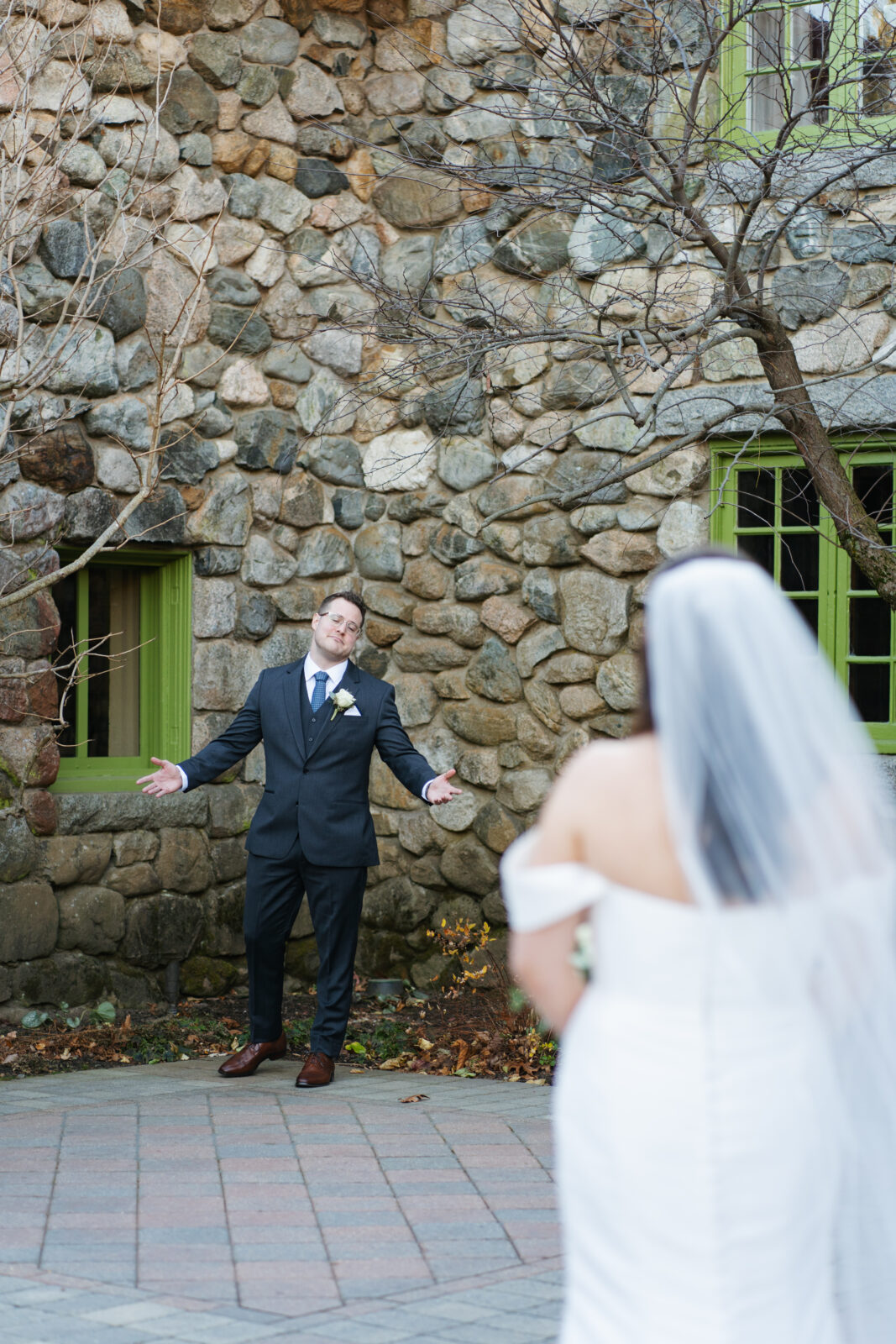 Willowdale wedding with first look, 8 hour wedding photography timeline