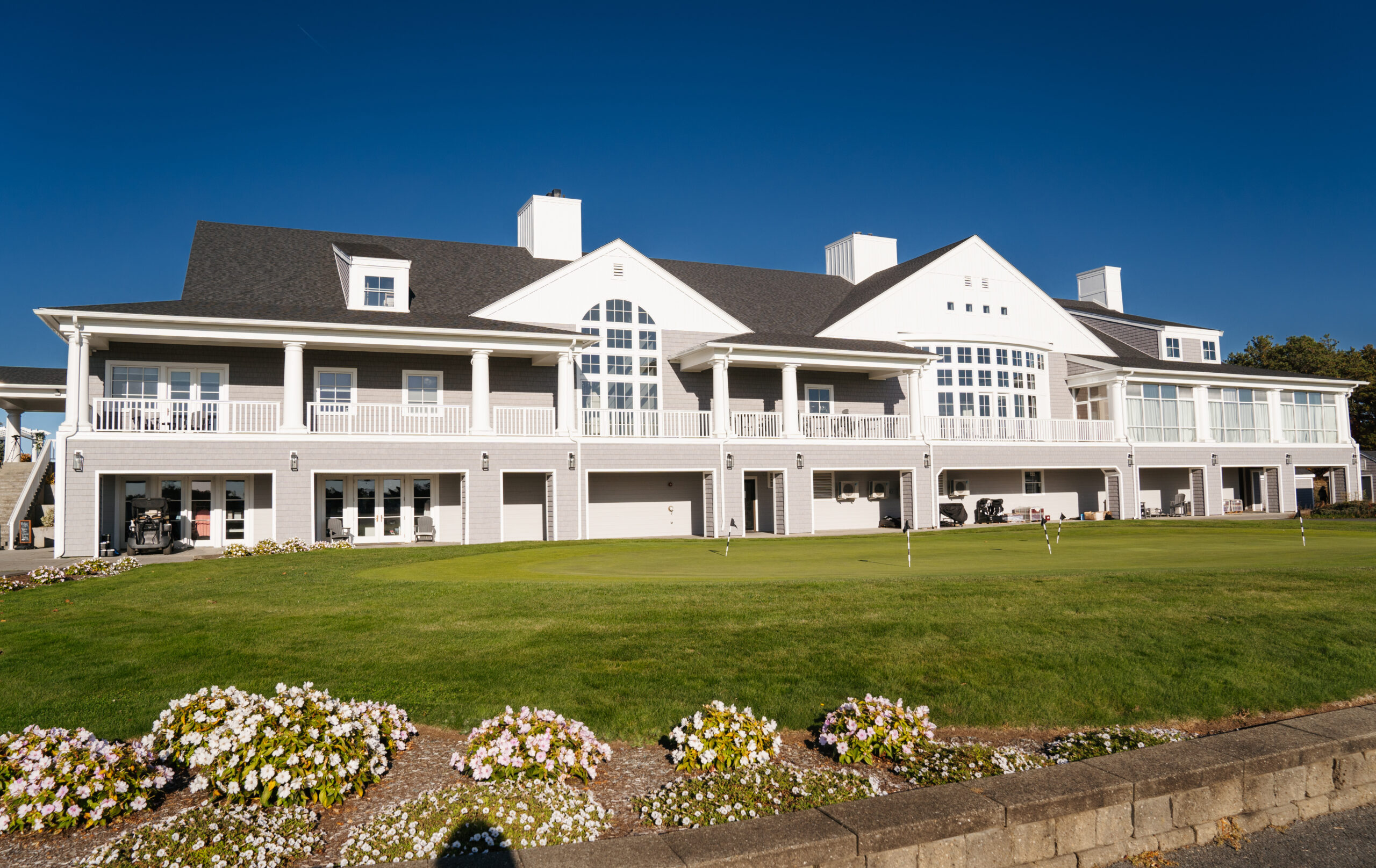Waverly Oaks wide venue shot