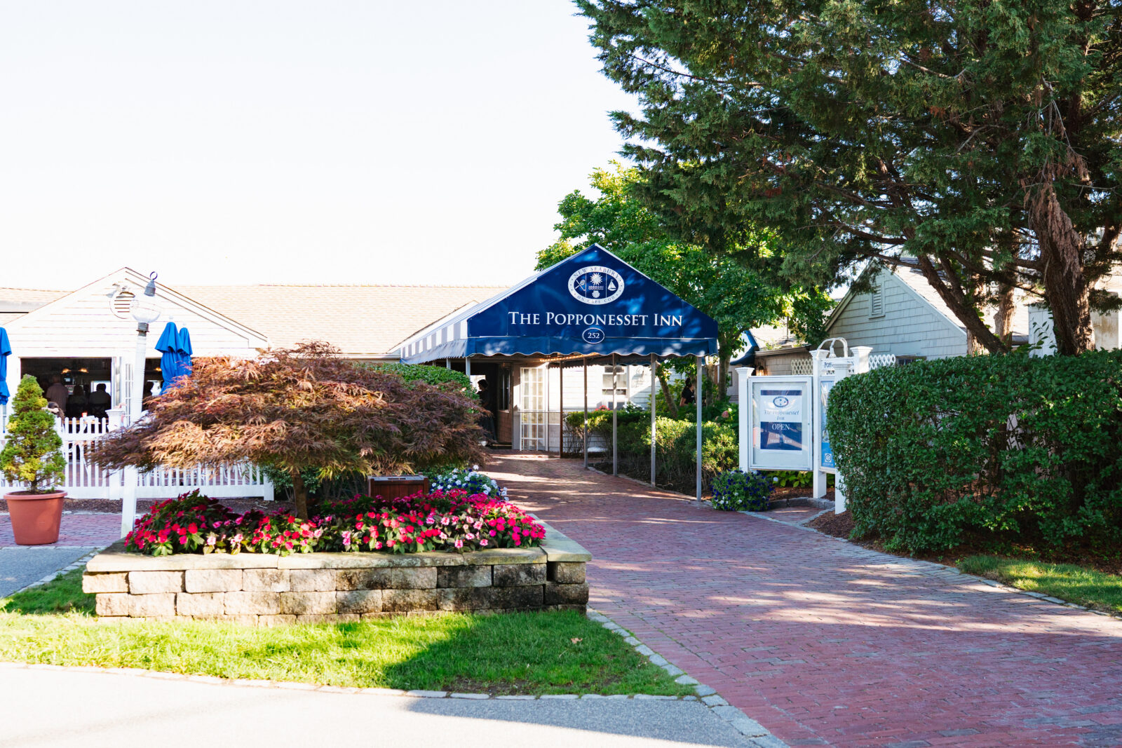 Waterfront wedding location at The Popponesset Inn