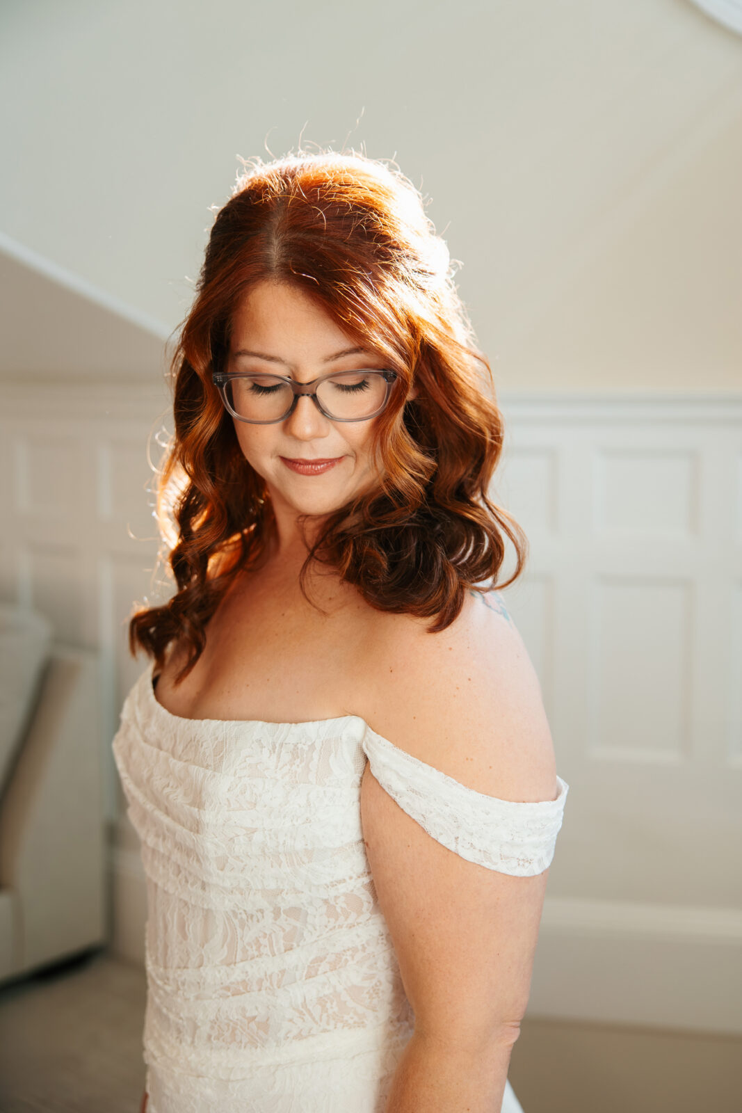 Bride getting ready at The Bell Inn & Tavern in Peabody MA