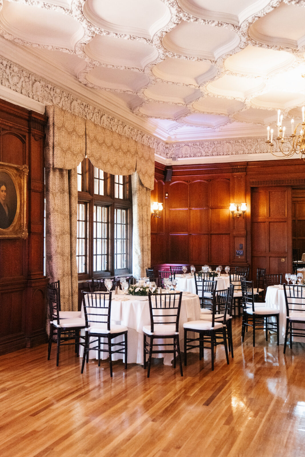 Historic New England mansion wedding venue with elegant grounds